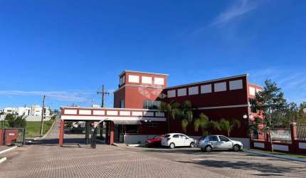 Casa sobrado de 03 dormitórios com suite à venda no bairro Camobi em Santa Maria