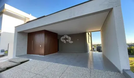Casa com 03 dormitórios/ 03 suítes a venda no bairro Tomazetti em Santa Maria, RS!