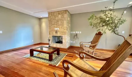 Casa no Condomínio Reserva da Serra