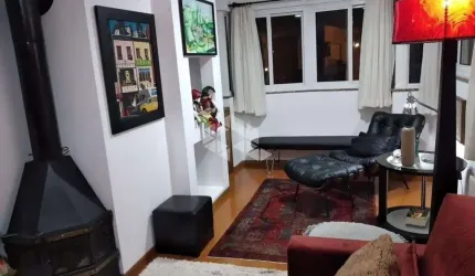 Encante-se com Este Apartamento 2 dormitórios Mobiliado no Coração de Gramado