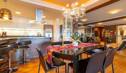 Apartamento em Gramado com Vista para o Vale do Quilombo