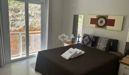 Casa Geminada três dormitórios em Canela