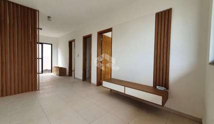 Apartamento com 2 dormitórios, pátio/sacada e  1 vaga
