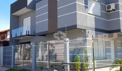 Sobrado com 3 dormitórios perto da ULBRA