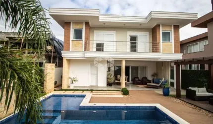 CASA ESTILO SOBRADO EM CONDOMÍNIO FECHADO, CANOAS!