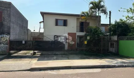 Casa residencial no centro de ESTEIO.