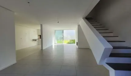 Sobrado à venda, 3 dormitórios, suíte, 3 vagas,  novo, lareira, churrasqueira, Jardim Lindóia, zona norte.