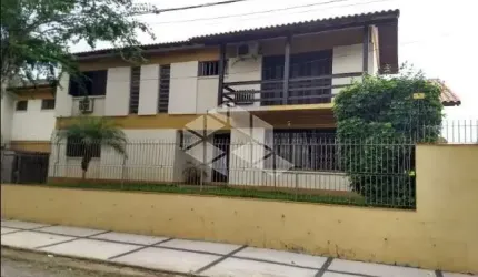 CASA EXCELENTE PARA USO COMERCIAL