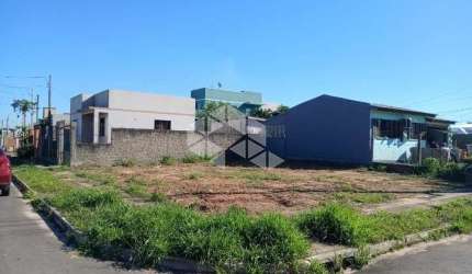 Casa com Quarto Cozinha e 2 Vagas de Garagem