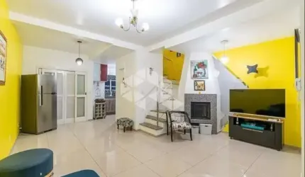 Casa semimobiliada com duas suítes, piscina e móveis planejados em São José, Canoas, aceita uso do FGTS e financiamento