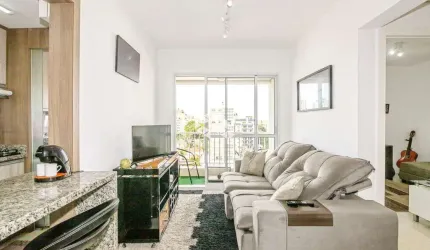 Apartamento semimobiliado, 2 dormitórios, 1 suíte, infraestrutura com piscina, vaga de garagem no centro de Canoas. Aceita financiamento. e FGTS