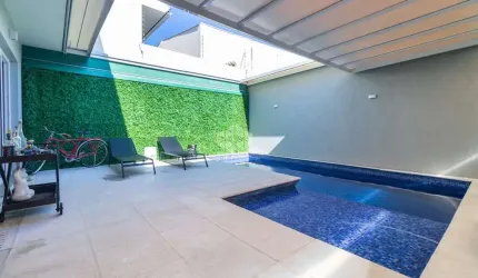 Sobrado mobiliado, 3 suítes, Piscina térmica, 4 vagas, Mont Serrat, Canoas