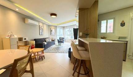 Apartamento mobiliado e decorado, 3 dormitórios, sendo um suíte, no bairro Centro, na Cidade de Canoas. Aceita Financiamento Bancário e FGTS.