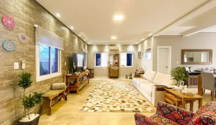 Sobrado 3 dormitórios, suíte com banheira, espaço gourmet,  4 vagas, piscina com deck no bairro Igara na cidade de Canoas.