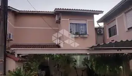 CASA EM CONDOMINIO NA AÇUCENA