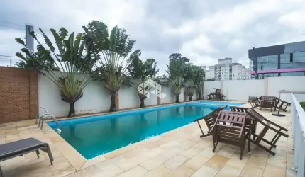 CASA EM CONDOMINIO FECHADO COM 3 DORMITÓRIOS