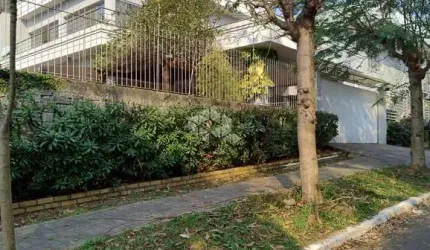 Casa/sobrado com 04 quartos, 400m² -  Bairro Igara Canoas