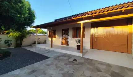 Casa com 2 dormitorios com placas solares a venda no bairro Olaria Canoas