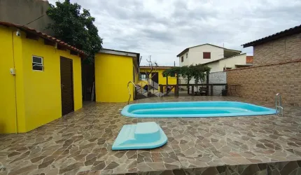 Casa  2 Dormitórios Piscina vaga 5 carros Harmonia Canoas