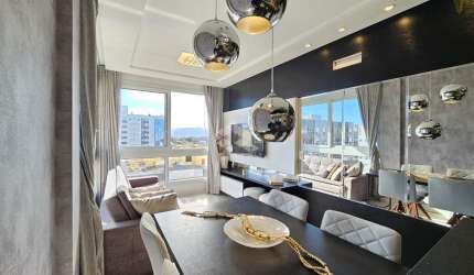 Apartamento à venda em Capão da Canoa com 2 quartos (1 suíte) - Mobiliado, decorado e a 350m do mar.