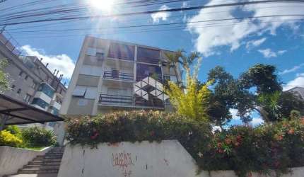 Apartamento dois dormitórios, dois banheiros com vaga, sol norte