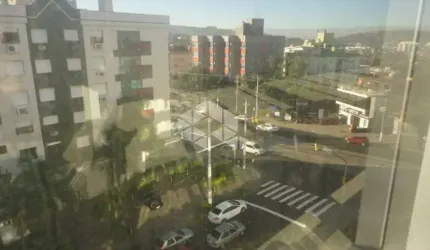 Ótima sala na Teixeira Mendes