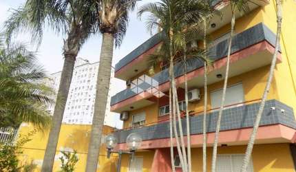 2 quartos/dormitórios com vaga no Bairro Glória