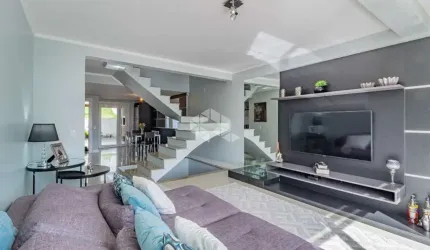 Casa 3 Dormitórios À Venda No Bairro Aberta Dos Mo