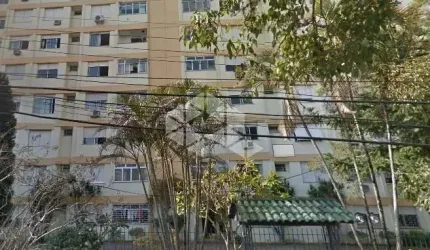 Apartamento térreo com 2 dormitórios na Tristeza