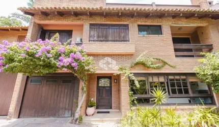 Casa em Condomínio com 4 dormitórios/quartos suítes, Bairro Tristeza