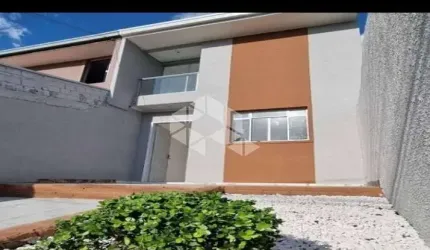 Sobrado com 2 quartos e 65m² para vender por R$ 228.000