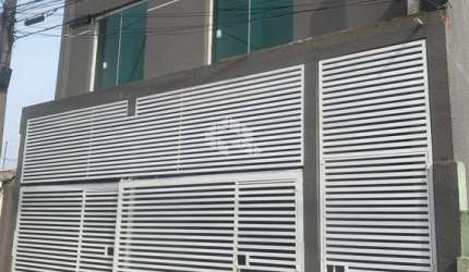 Imóvel com 4 apartamentos para vender no bairro Sítio Cercado, por R$ 790.000