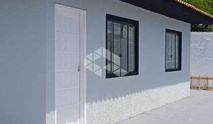 Casa com 3 quartos e 1 banheiro á venda por R$ 319.000 em Colombo-PR FINANCIA