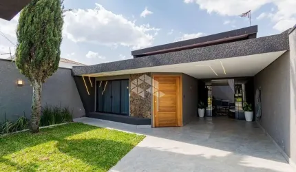 Sobrado no Tatuquara Alto Padrão  com 3 quartos, 3 vaga e 160m² para vender por R$ 750.000 no Bairro Tatuquara