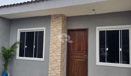 CASA COM 2 QUARTOS E 48M² A VENDA EM PARANAGUA POR R$ 235.000