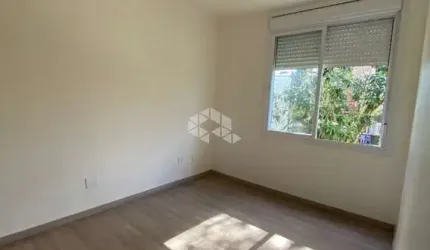 Apto 2 dormitórios em condomínio