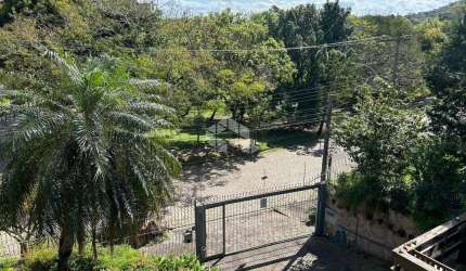 Casa 3 pavimentos com elevador