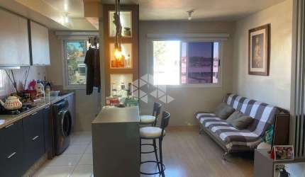 Apartamento com 02 dormitórios no bairro Sanvitto em Caxias do Sul