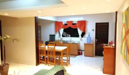 Casa semimobiliada à venda no bairro Santa Catarina, Caxias do Sul