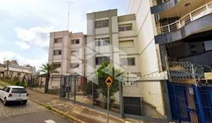 Apartamento semimobiliado de 03 dormitórios no bairro Pio X  em Caxias do Sul.