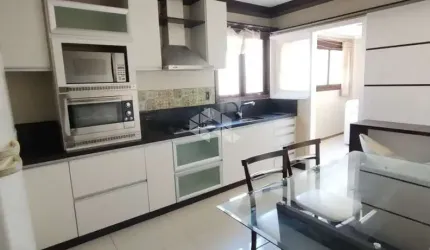 Apartamento mobiliado com 3 dormitórios sendo 1 suíte no bairro Medianeira em Caxias do Sul