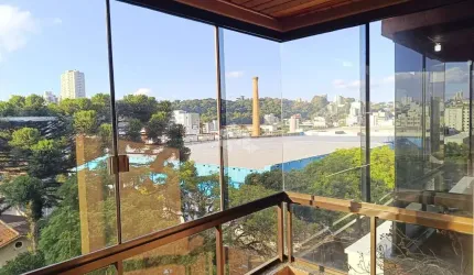 Apartamento semimobiliado à venda no bairro Centro, Caxias do Sul