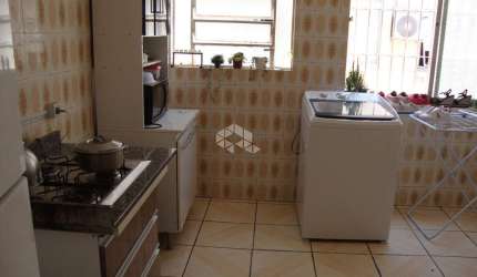 Bom apartamento três dormitórios 79m² privativos posição solar norte e portaria
