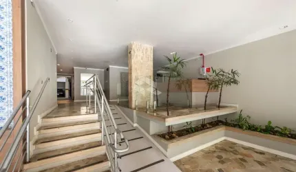 Apartamento 3 dormitórios no Bom fim em Porto Alegre
