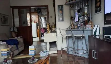 Apartamento na Av. Alberto Bins próximo a Santa Casa