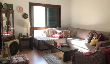 Apartamento de 3 quartos e uma vaga  com 115m² no bairro Rio Branco em Porto Alegre