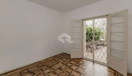 Apartamento térreo de 1 quarto no bairro Auxiliadora em Porto Alegre