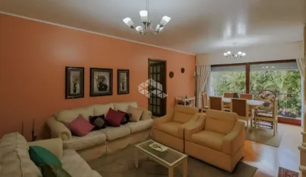 Amplo apartamento no bairro Mont Serrat