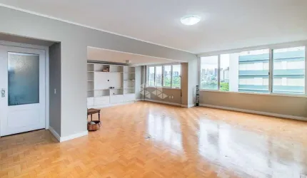 Seu Novo Lar em Frente ao Parcão: Apartamento Amplo e Bem Localizado!