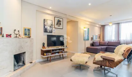Apartamento reformado 3 dormitórios no Bom Fim.